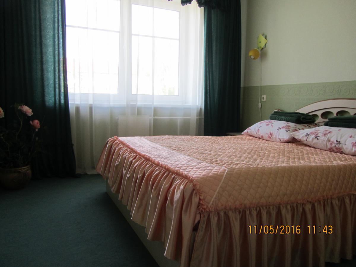 Hotel Berezka Vavkaviszk Kültér fotó