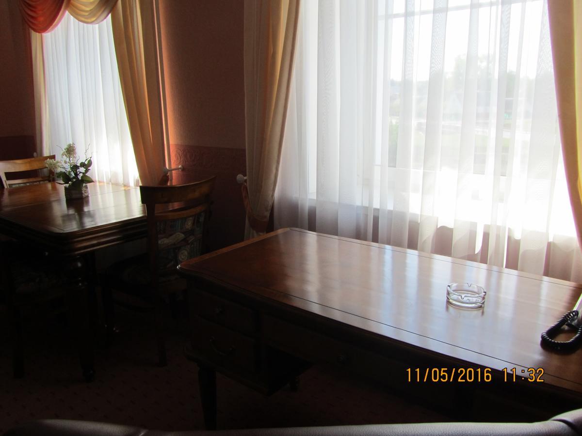 Hotel Berezka Vavkaviszk Kültér fotó