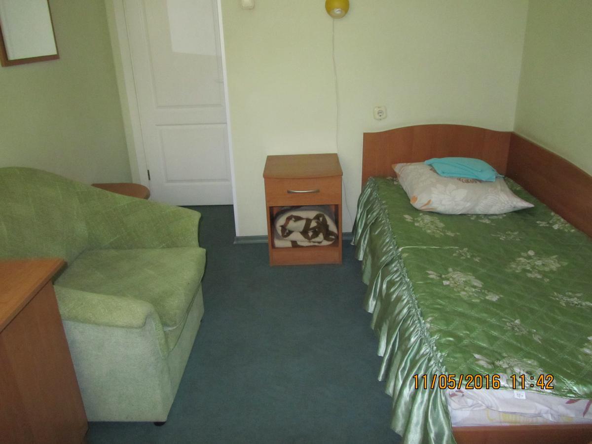 Hotel Berezka Vavkaviszk Kültér fotó