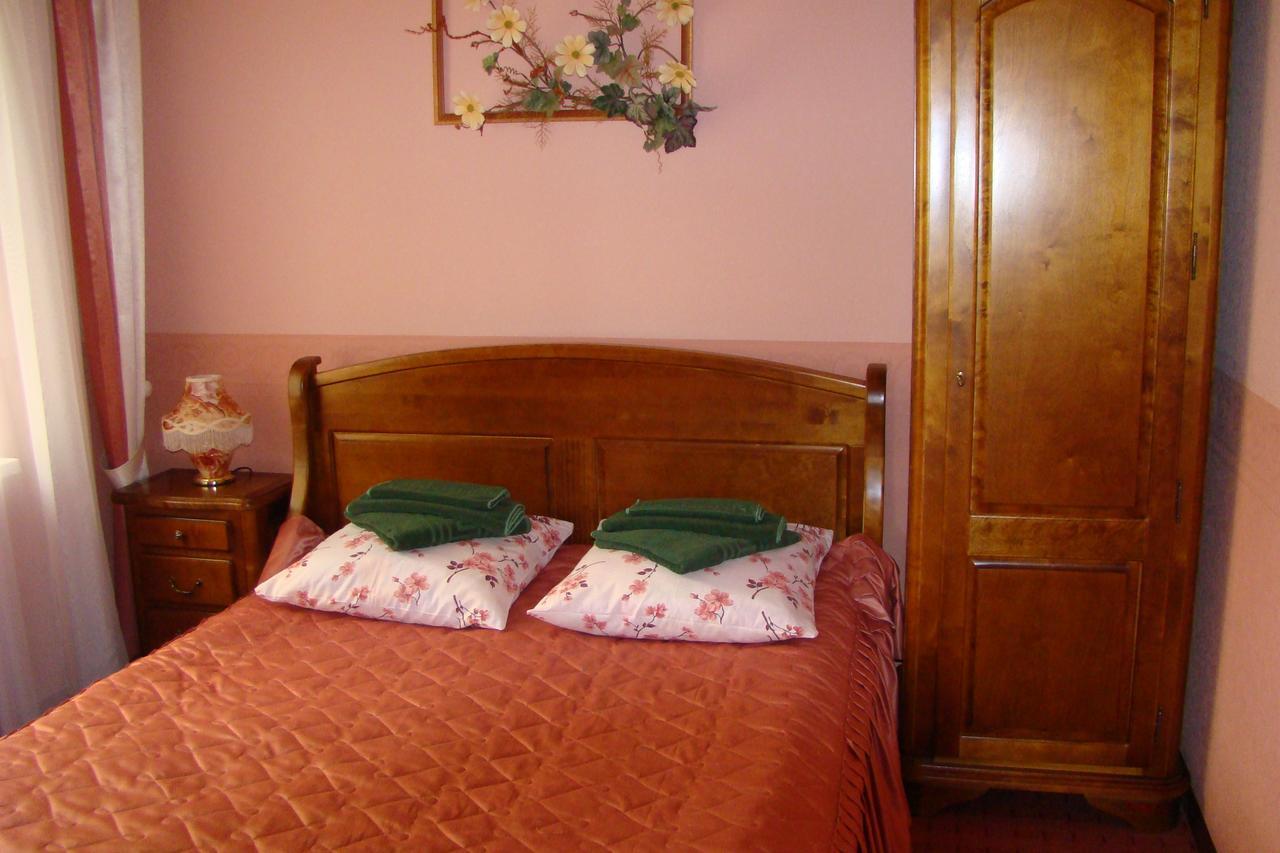 Hotel Berezka Vavkaviszk Kültér fotó